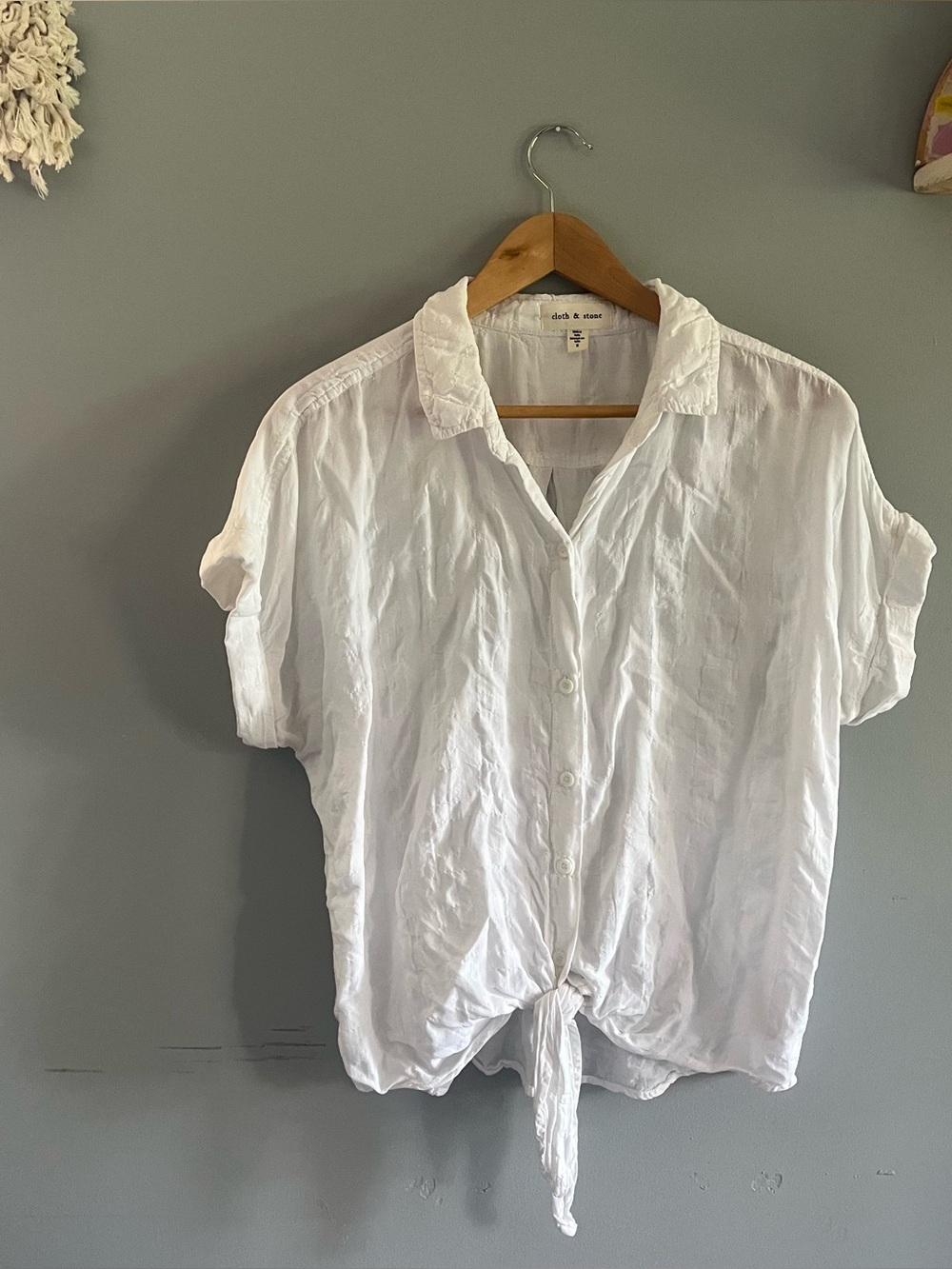 Cloth & Stone White Button Down Shirt